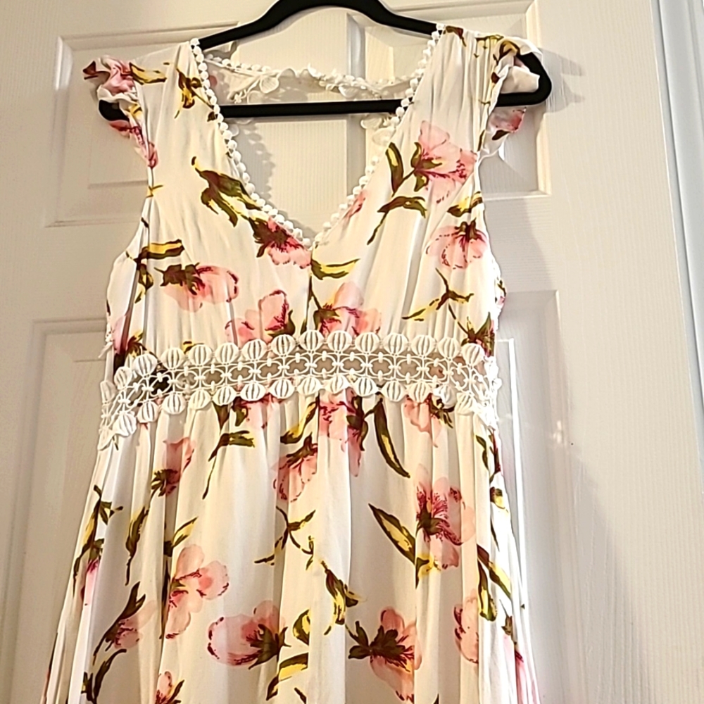 Women's beautiful floral dress